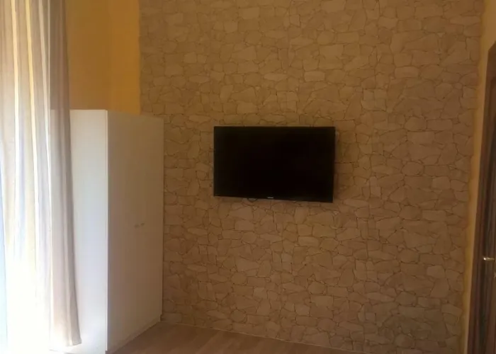 Anny 3* Νάπολη